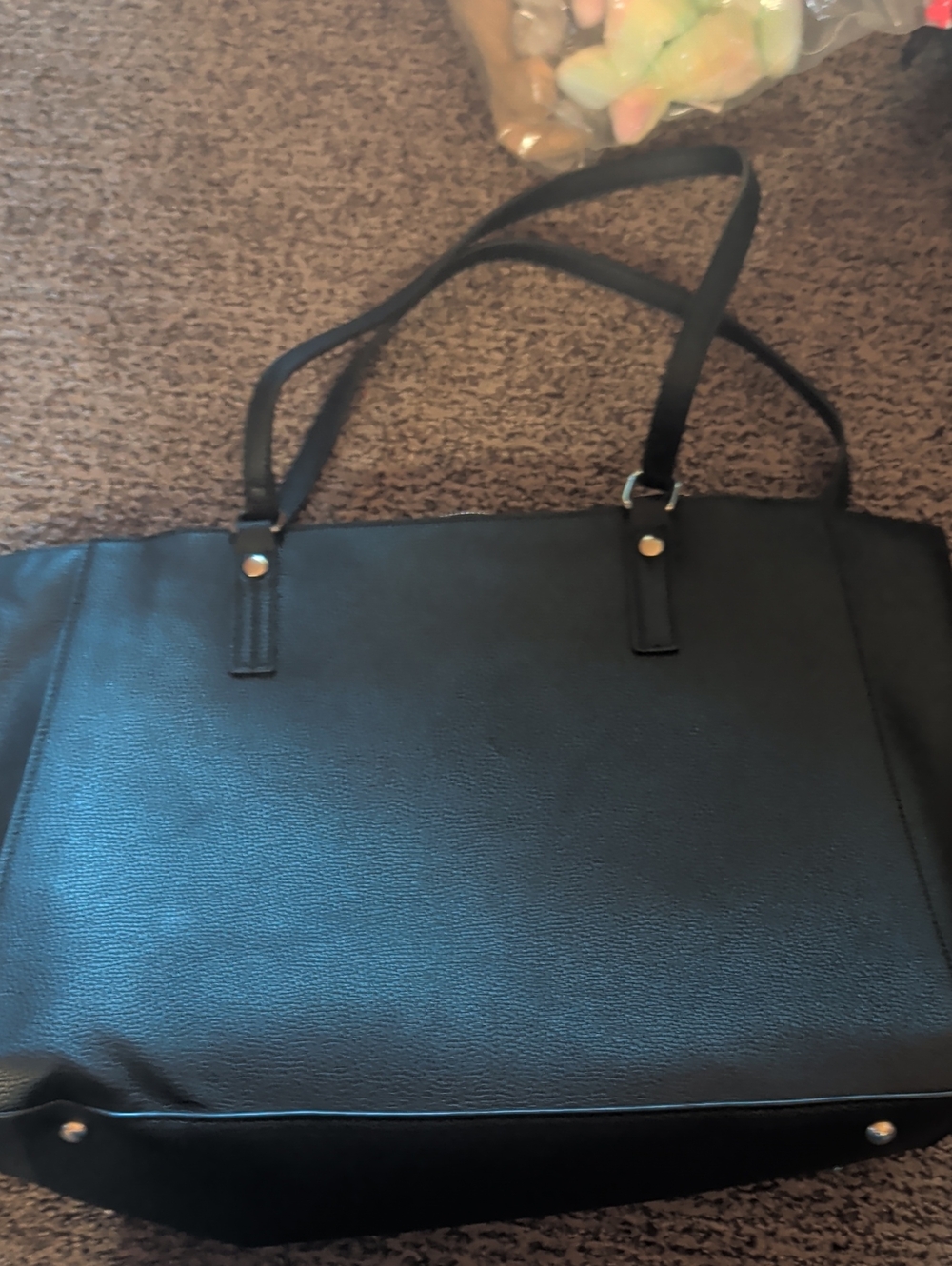 Seven Days Black Leather Purse (Large)